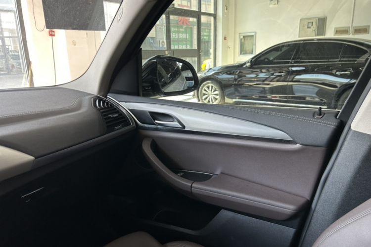 Used BMW iX3 2021 Leading Model Interior 10