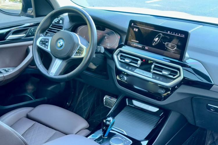 Used BMW iX3 2021 Updated Leading Edition Interior 2