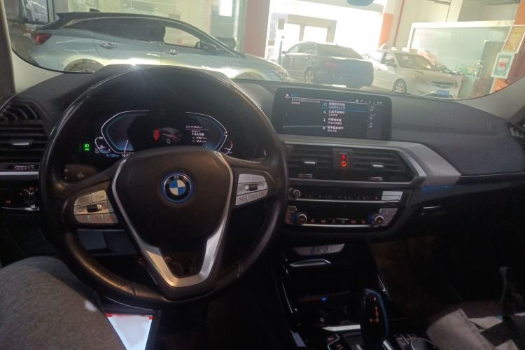 Used BMW iX3 2021 Updated Leading Type Interior 2