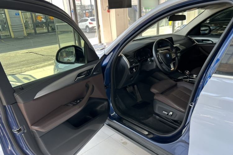 Used BMW iX3 2021 Leading Model Interior 2
