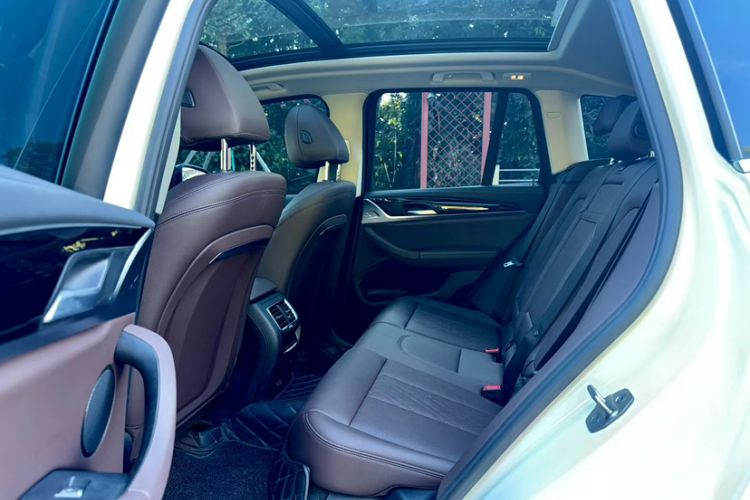 Used BMW iX3 2021 Updated Leading Edition Interior 3