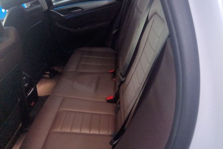Used BMW iX3 2021 Updated Leading Type Interior 4