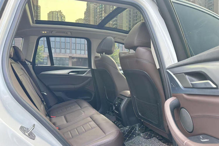 Used BMW iX3 2021 Updated Leading Type Interior 4