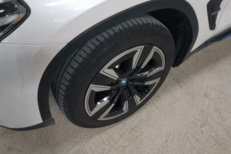 Used BMW iX3 2021 Leading Model Left Front Wheel Hub
