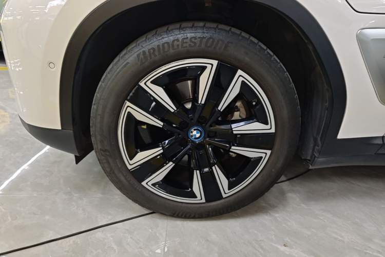 Used BMW iX3 2021 Leading Model Left Front Wheel Hub