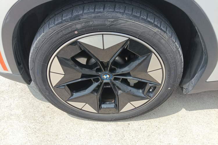Used BMW iX3 2021 Leading Type Left Front Wheel Hub