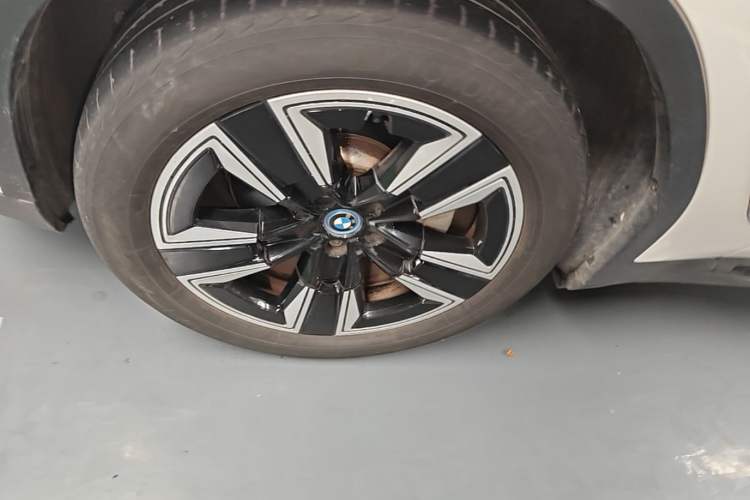 Used BMW iX3 2021 Leading Model Left Front Wheel Hub