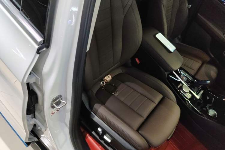 Used BMW iX3 2021 Updated Leading Edition Right Front Seat