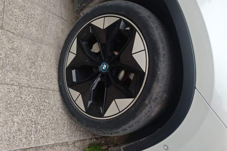 Used BMW iX3 2021 Updated Leading Type Right Front Wheel Hub