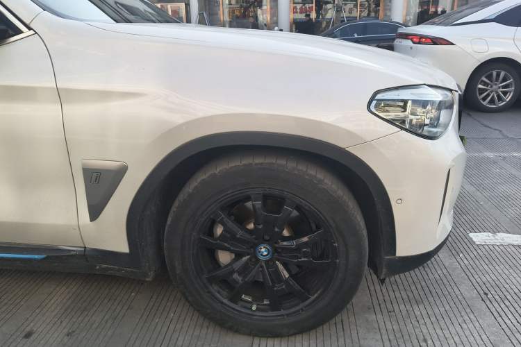 Used BMW iX3 2021 Leading Model Right Front Wheel Hub