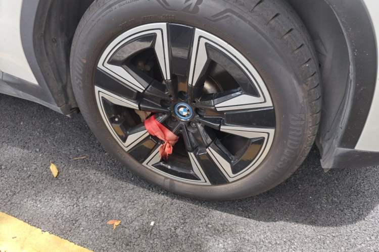 Used BMW iX3 2021 Leading Model Right Front Wheel Hub