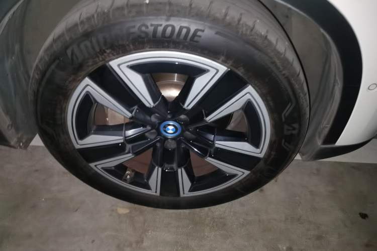 Used BMW iX3 2021 Updated Leading Edition Right Front Wheel Hub
