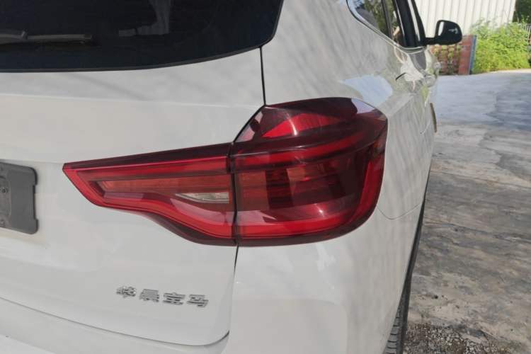 Used BMW iX3 2021 Updated Leading Type Right Rear Taillight