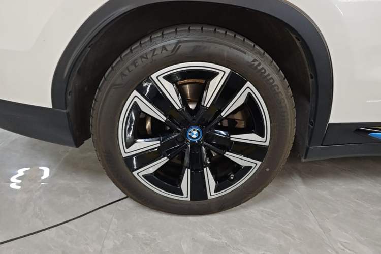 Used BMW iX3 2021 Leading Model Right Rear Wheel Hub
