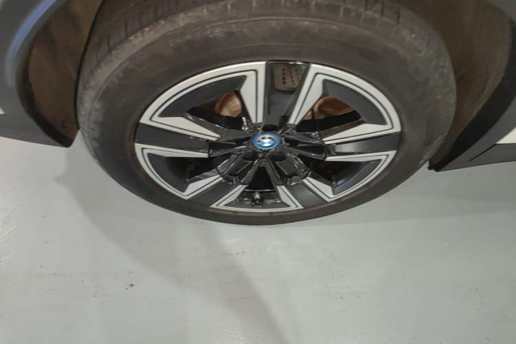 Used BMW iX3 2021 Leading Model Right Rear Wheel Hub