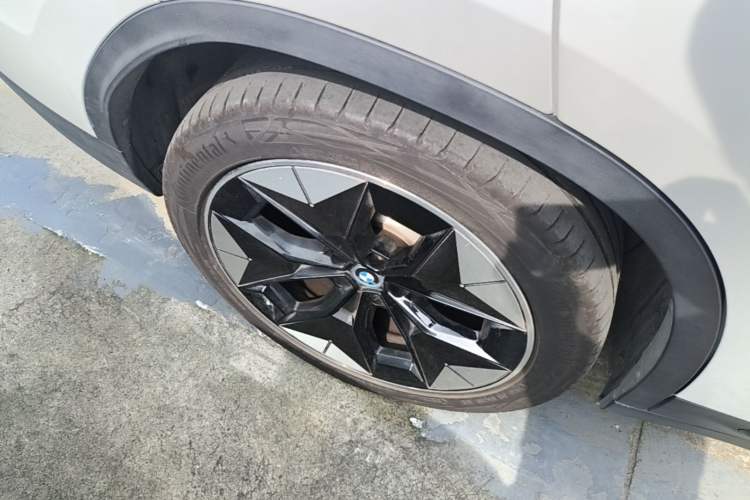 Used BMW iX3 2021 Leading Type Right Rear Wheel Hub