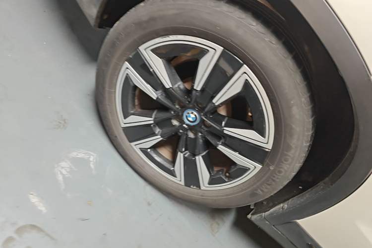 Used BMW iX3 2021 Leading Model Right Rear Wheel Hub