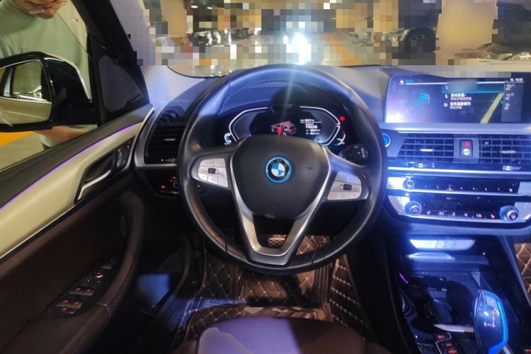 Used BMW iX3 2021 Updated Leading Type Steering Wheel