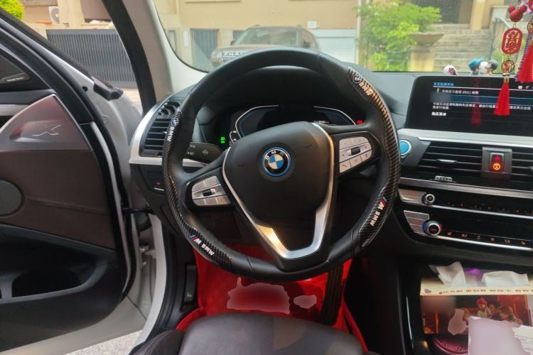Used BMW iX3 2021 Updated Leading Type Steering Wheel