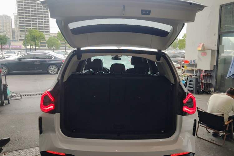 Used BMW iX3 2021 Updated Leading Type Trunk