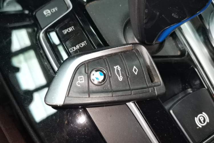 Used BMW iX3 2021 Leading Model Vehicle Key