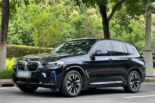 Used BMW iX3 2022 Leading Model