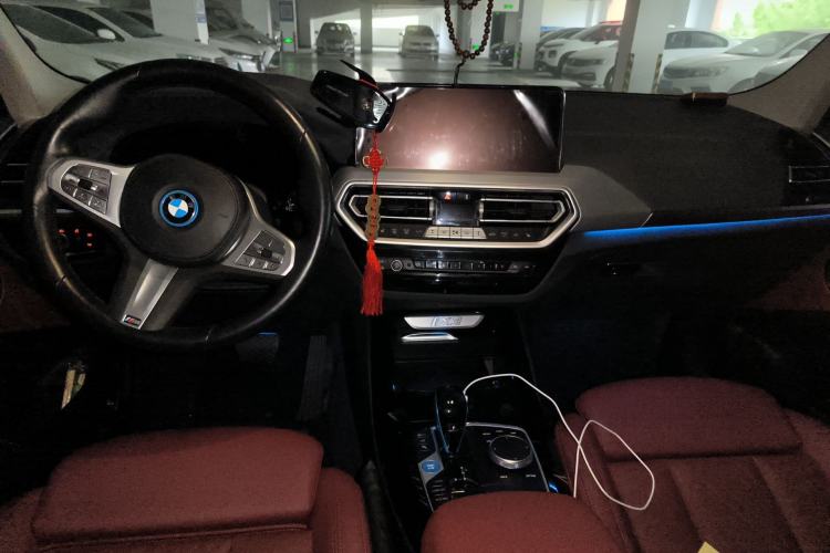 Used BMW iX3 2022 Updated Leading Type Center Console