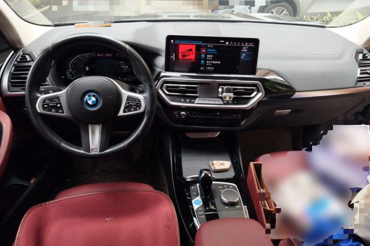 Used BMW iX3 2022 Leading Model Center Console