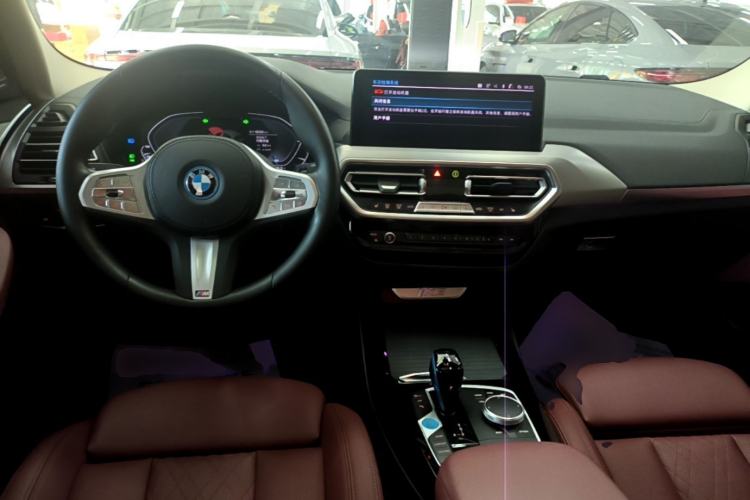 Used BMW iX3 2022 Leading Type Center Console
