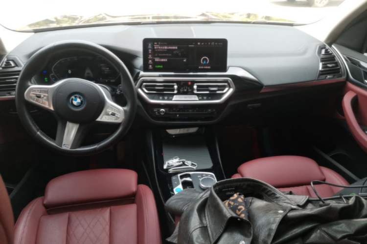 Used BMW iX3 2022 Updated Leading Version Center Console