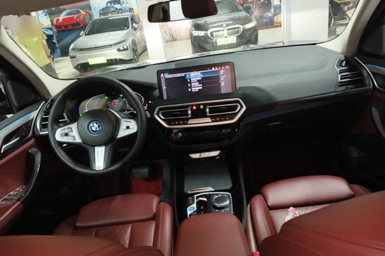 Used BMW iX3 2022 Updated Leading Type Center Console