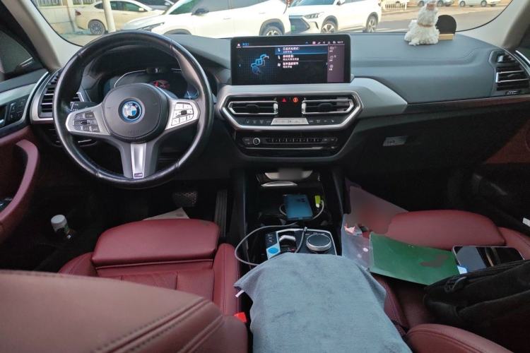 Used BMW iX3 2022 Updated Leading Type Center Console
