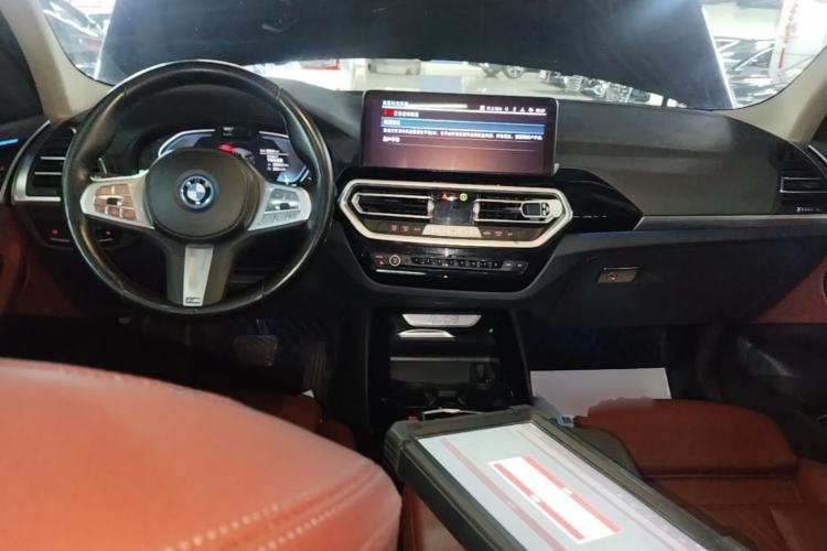 Used BMW iX3 2022 Updated Leading Version Center Console