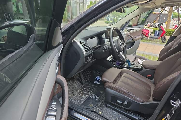 Used BMW iX3 2022 Leading Type Driver Seat