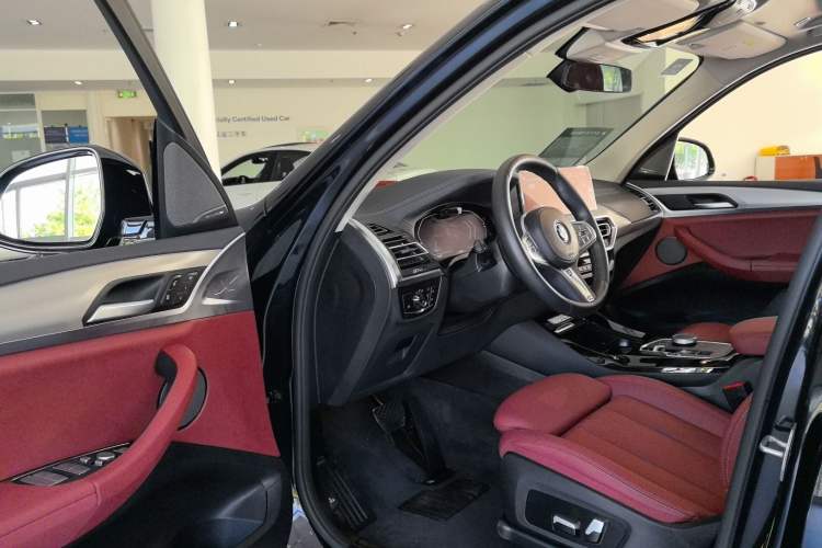 Used BMW iX3 2022 Updated Leading Type Driver Seat