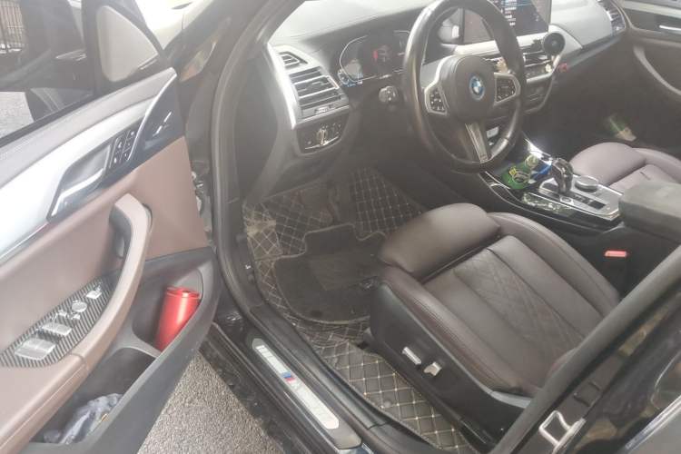 Used BMW iX3 2022 Updated Leading Type Driver Seat