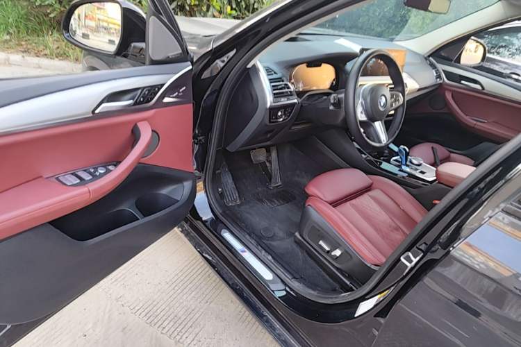 Used BMW iX3 2022 Updated Leading Type Driver Seat