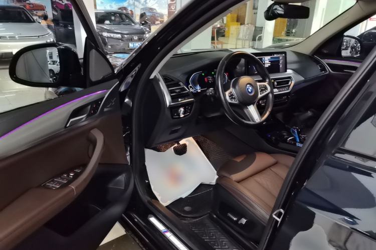 Used BMW iX3 2022 Leading Type Driver Seat