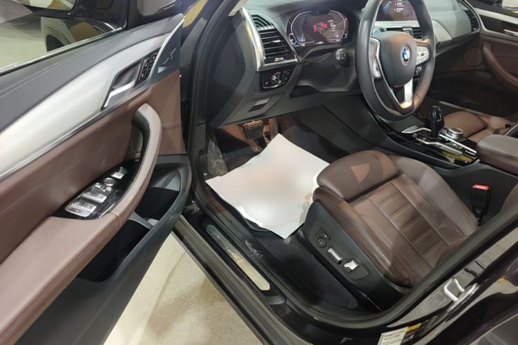 Used BMW iX3 2022 Leading Type Driver Seat