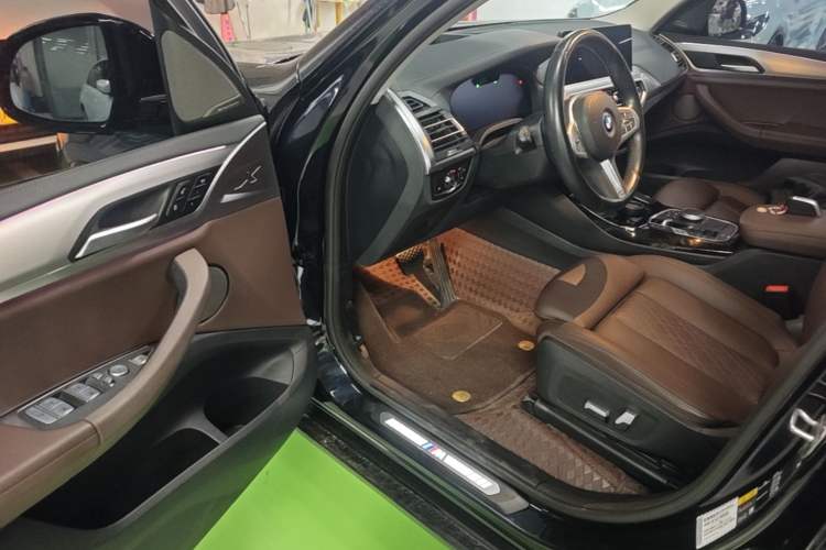 Used BMW iX3 2022 Updated Leading Type Driver Seat