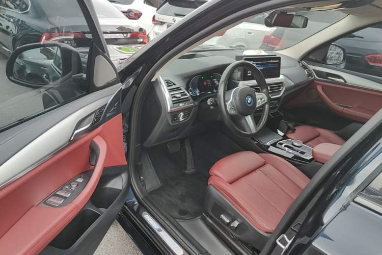 Used BMW iX3 2022 Updated Leading Type Driver Seat