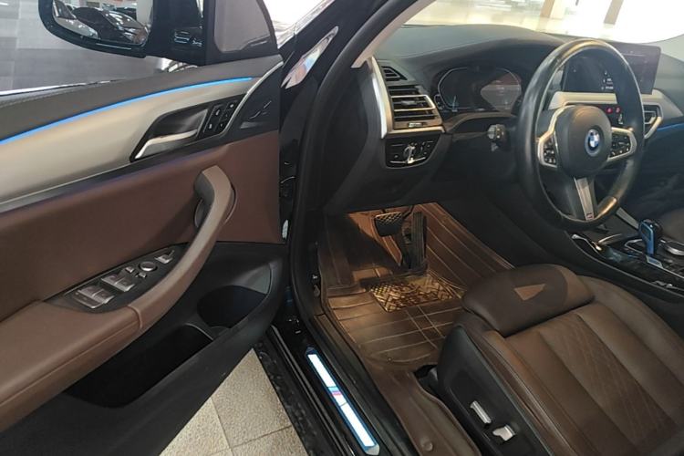 Used BMW iX3 2022 Leading Type Driver Seat
