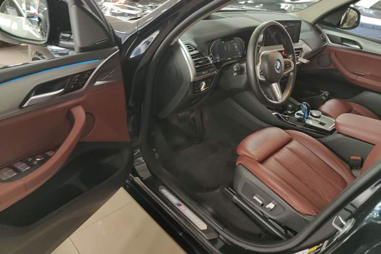 Used BMW iX3 2022 Leading Type Driver Seat
