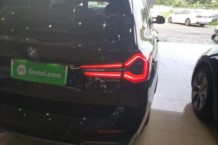 Used BMW iX3 2022 Leading Model Exterior 3