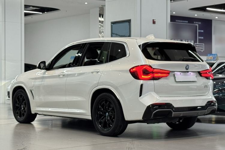 Used BMW iX3 2022 Leading Model Exterior 3