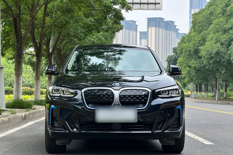 Used BMW iX3 2022 Leading Model Exterior 4