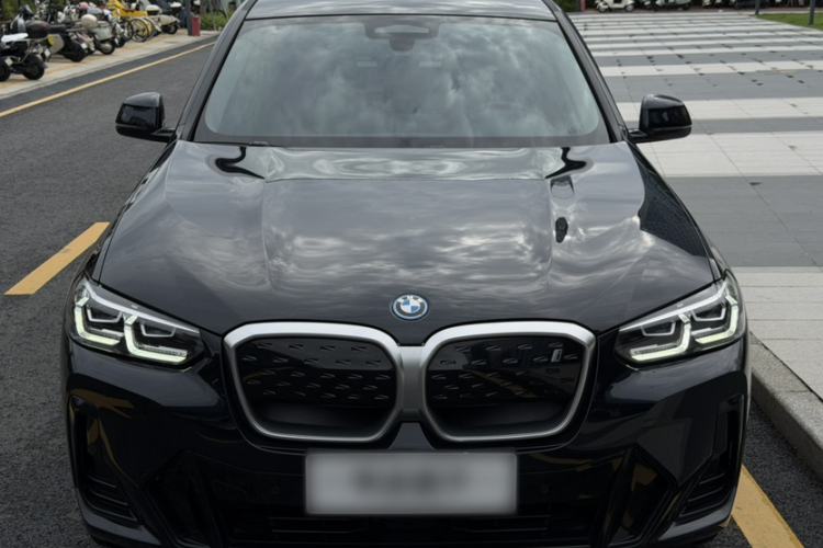 Used BMW iX3 2022 Updated Leading Version Exterior 4