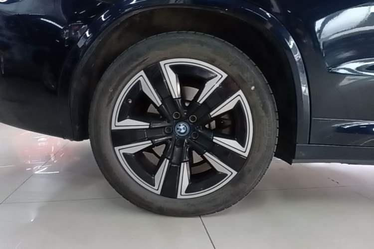 Used BMW iX3 2022 Updated Leading Version Exterior 5