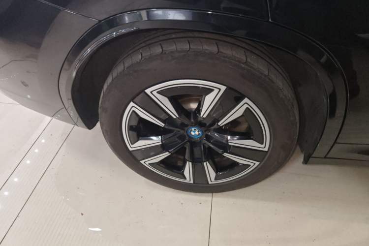 Used BMW iX3 2022 Leading Model Exterior 5