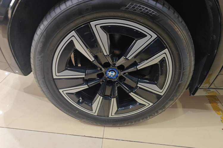 Used BMW iX3 2022 Leading Model Exterior 5